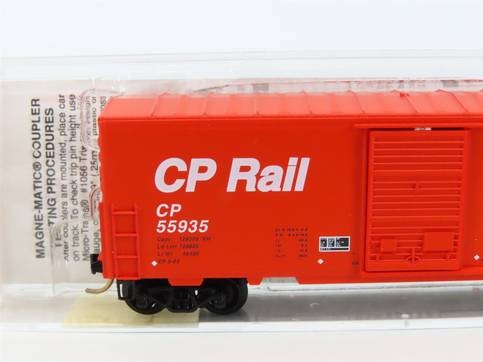 N Scale Micro-Trains MTL 24260 CP Rail 40' Single Door Box Car #55935