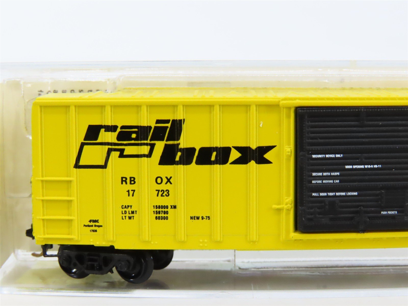N Scale Kadee Micro-Trains MTL 25012 RBOX Railbox 50' Single Door Box Car #17723