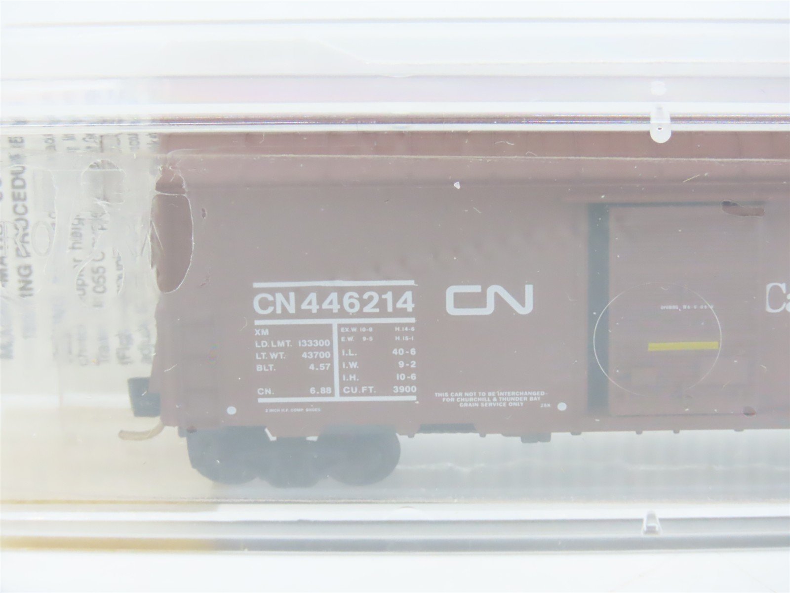 N Scale Micro-Trains MTL 24280 CN Canadian National Manitoba 40' Box Car #446214