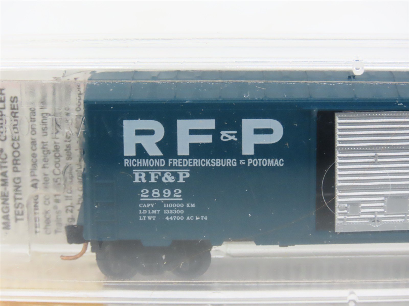 N Micro-Trains MTL 24290 RF&P Richmond Fredericksburg & Potomac 40' Boxcar #2892