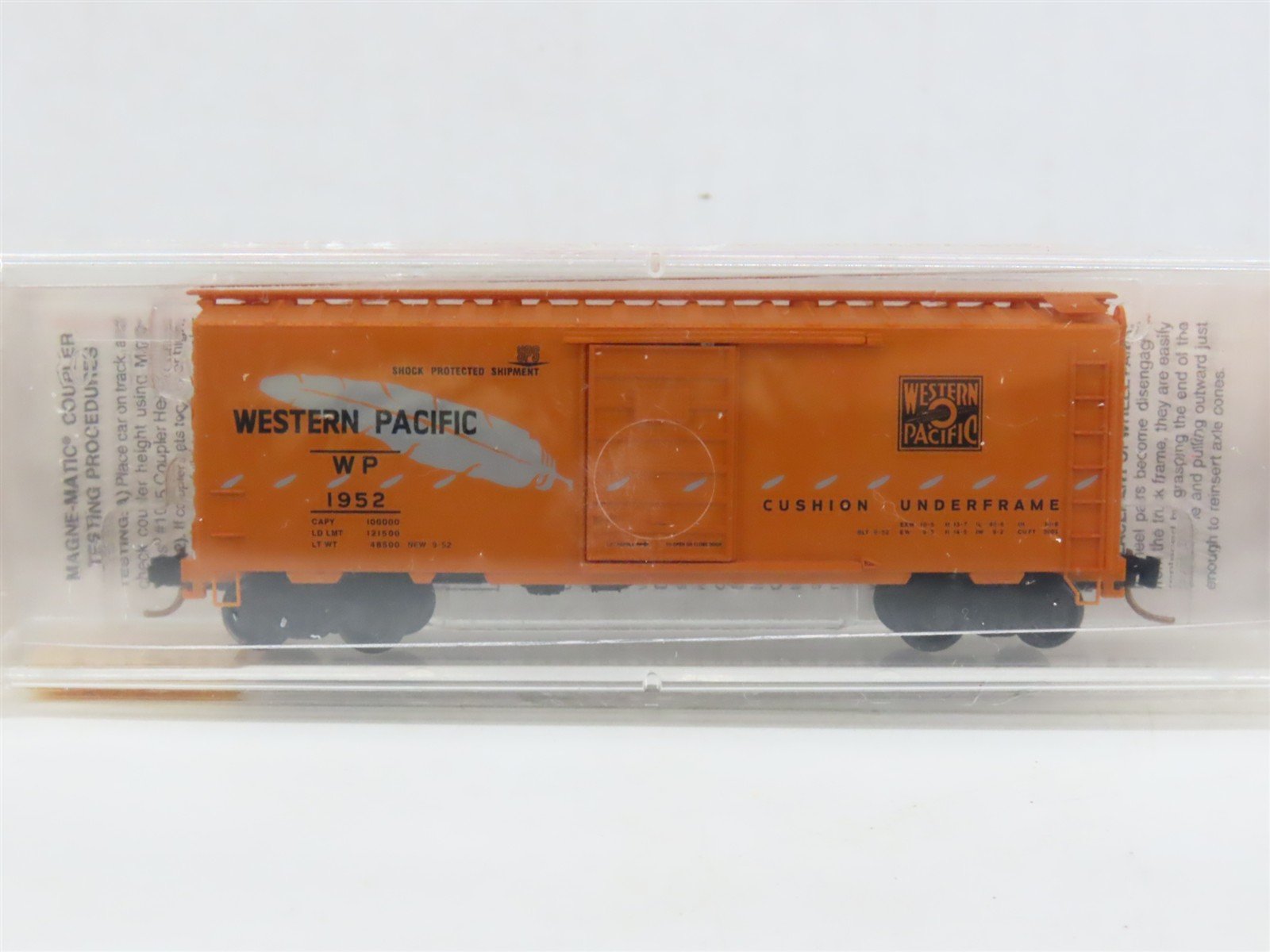 N Scale Micro-Trains MTL 20506 WP Western Pacific Feather 40' Box Car #1952