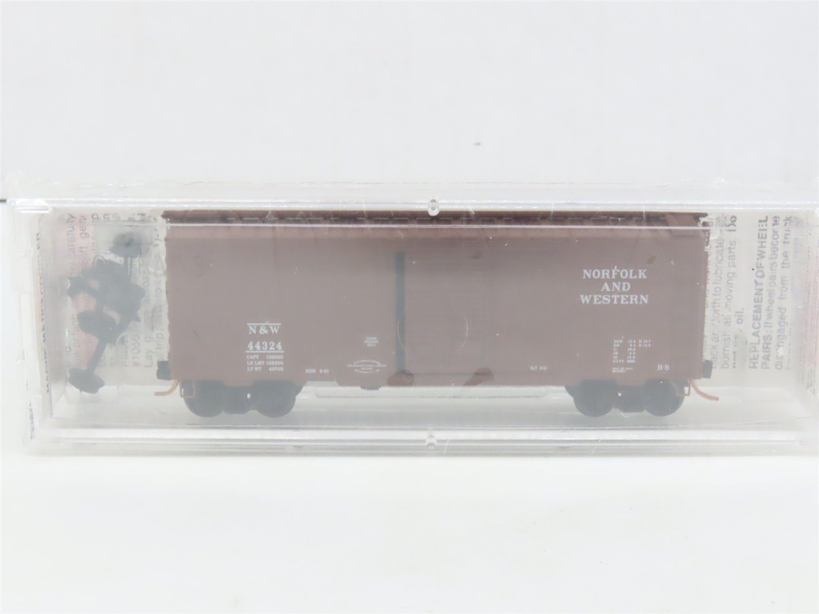 N Scale Micro-Trains MTL 20606 N&W Norfolk & Western 40' Box Car #44324
