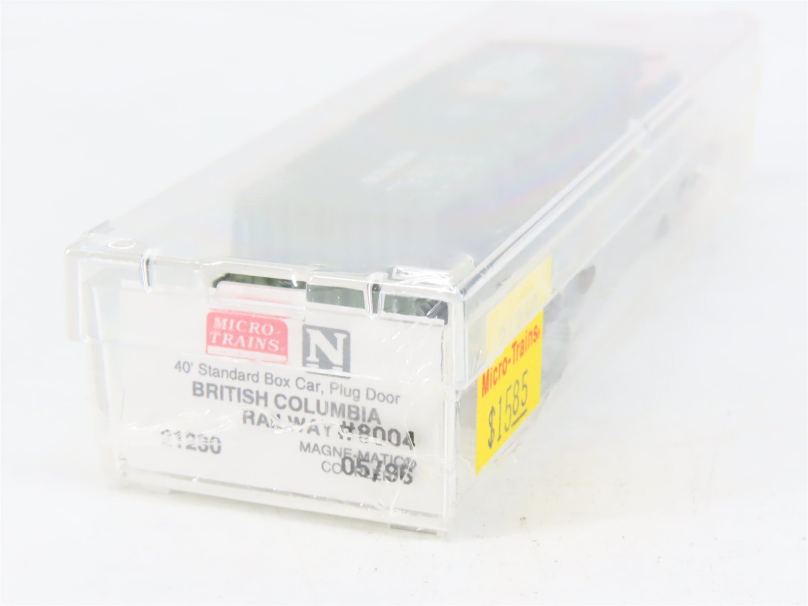 N Scale Micro-Trains MTL 21230 BCOL British Columbia 40' Plug Door Box Car #8004