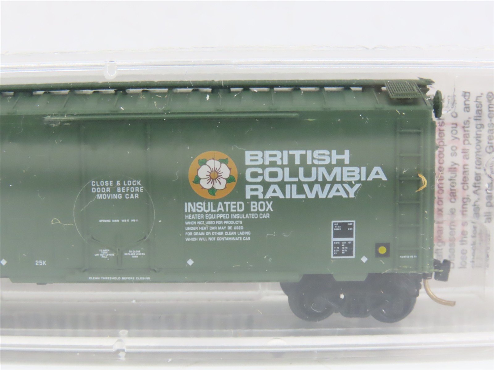 N Scale Micro-Trains MTL 21230 BCOL British Columbia 40' Plug Door Box Car #8004
