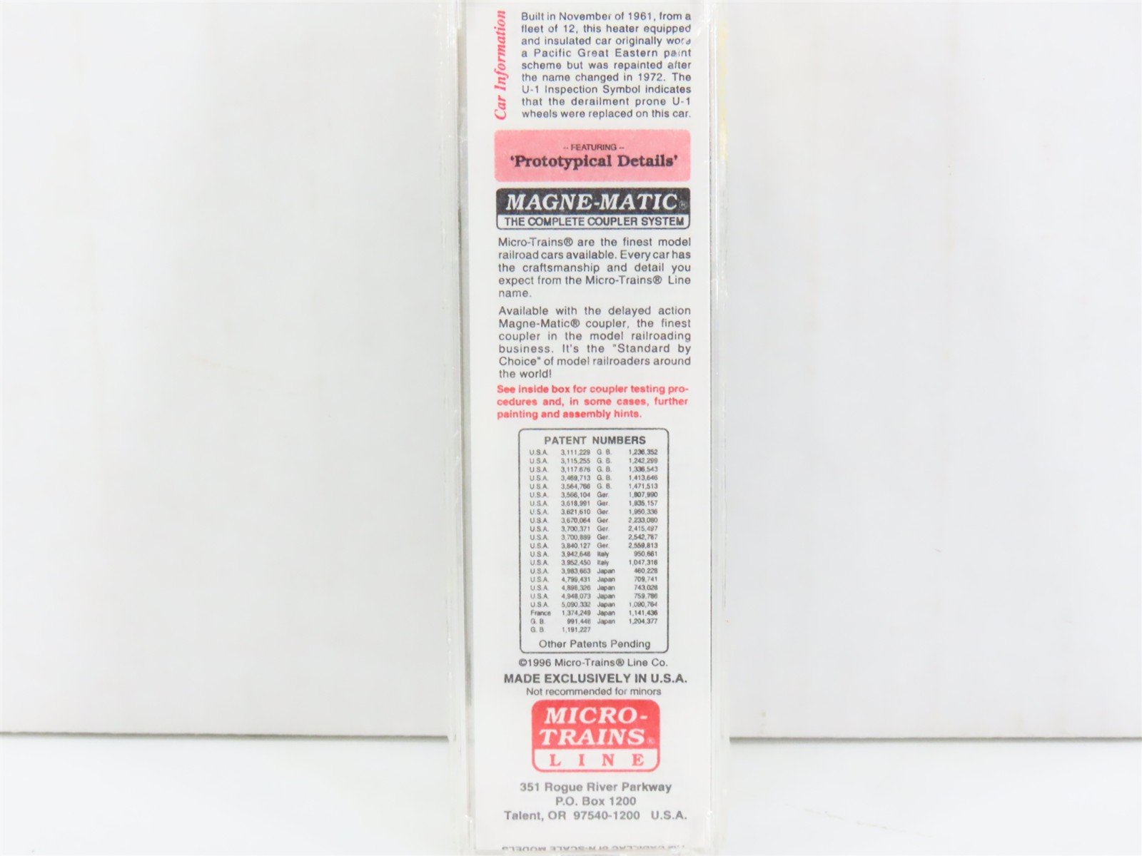 N Scale Micro-Trains MTL 21230 BCOL British Columbia 40' Plug Door Box Car #8004