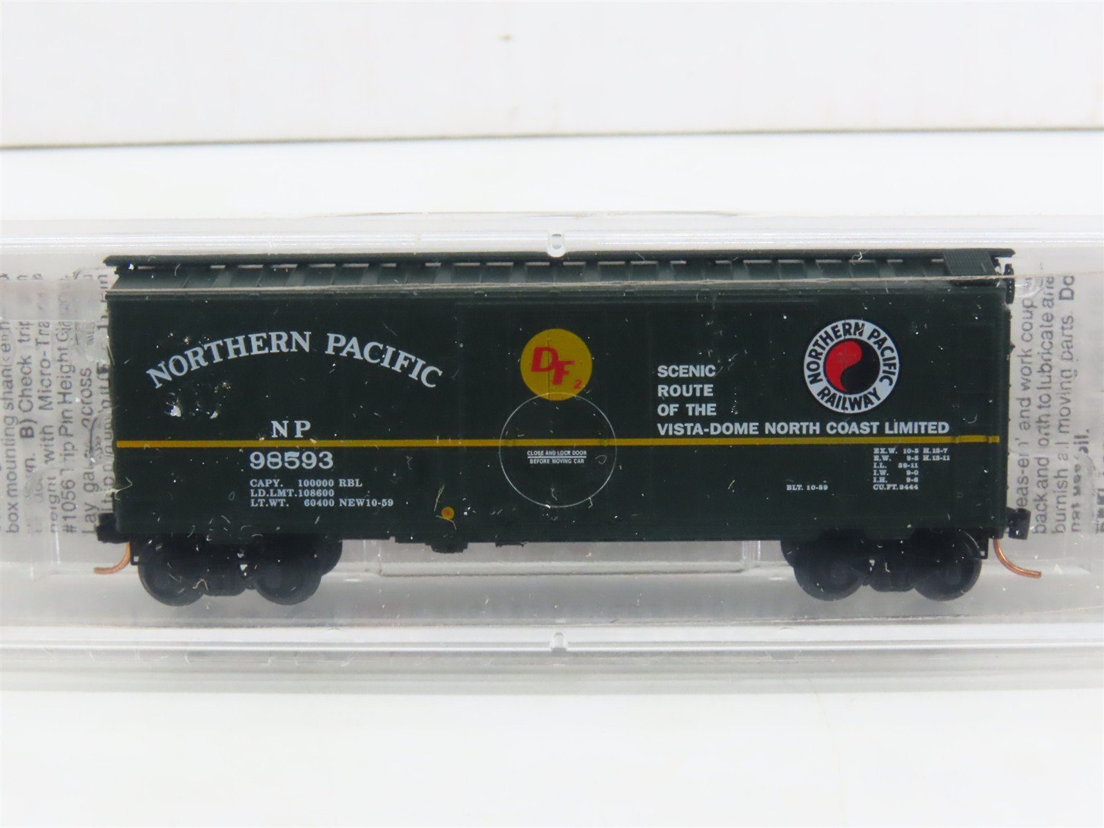 N Scale Micro-Trains MTL 21210 NP Northern Pacific Vista Dome 40' Box Car #98593