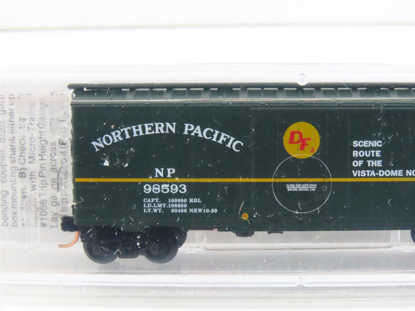 N Scale Micro-Trains MTL 21210 NP Northern Pacific Vista Dome 40' Box Car #98593