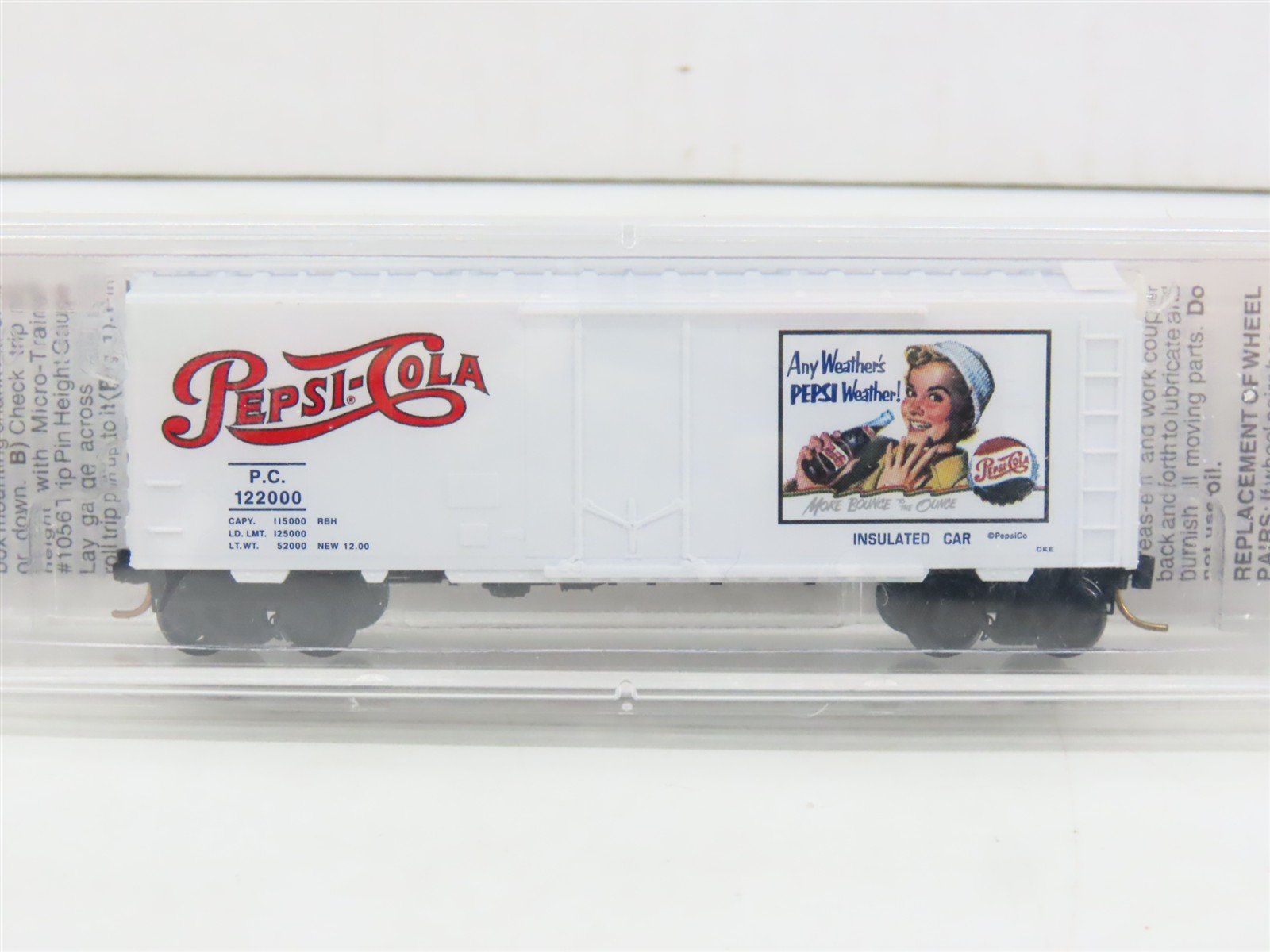 N Scale Micro-Trains MTL 21270 PC Pepsi-Cola 40' Plug Door Box Car #122000