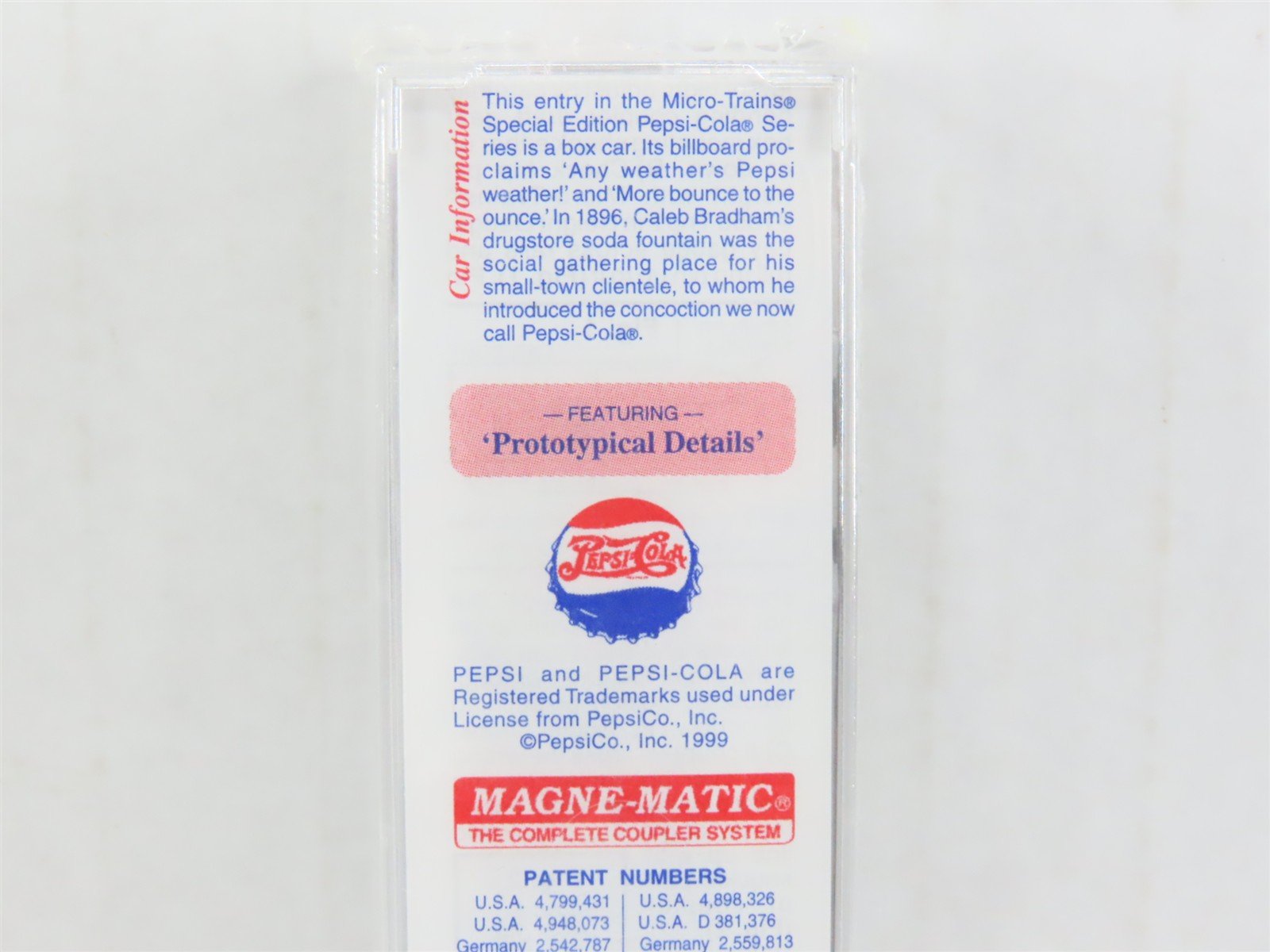 N Scale Micro-Trains MTL 21270 PC Pepsi-Cola 40' Plug Door Box Car #122000