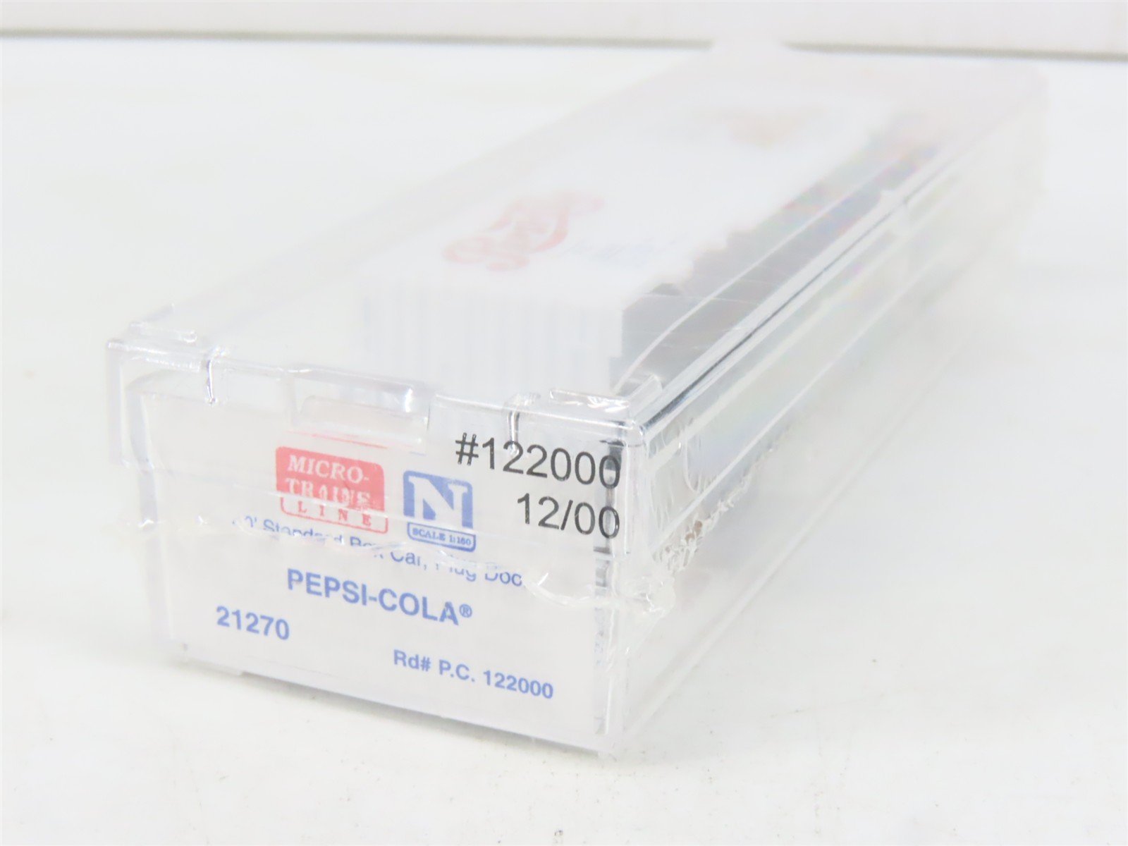 N Scale Micro-Trains MTL 21270 PC Pepsi-Cola 40' Plug Door Box Car #122000