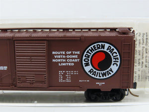 N Kadee Micro-Trains MTL 22040 NP Northern Pacific Vista Dome 40' Box Car #8289