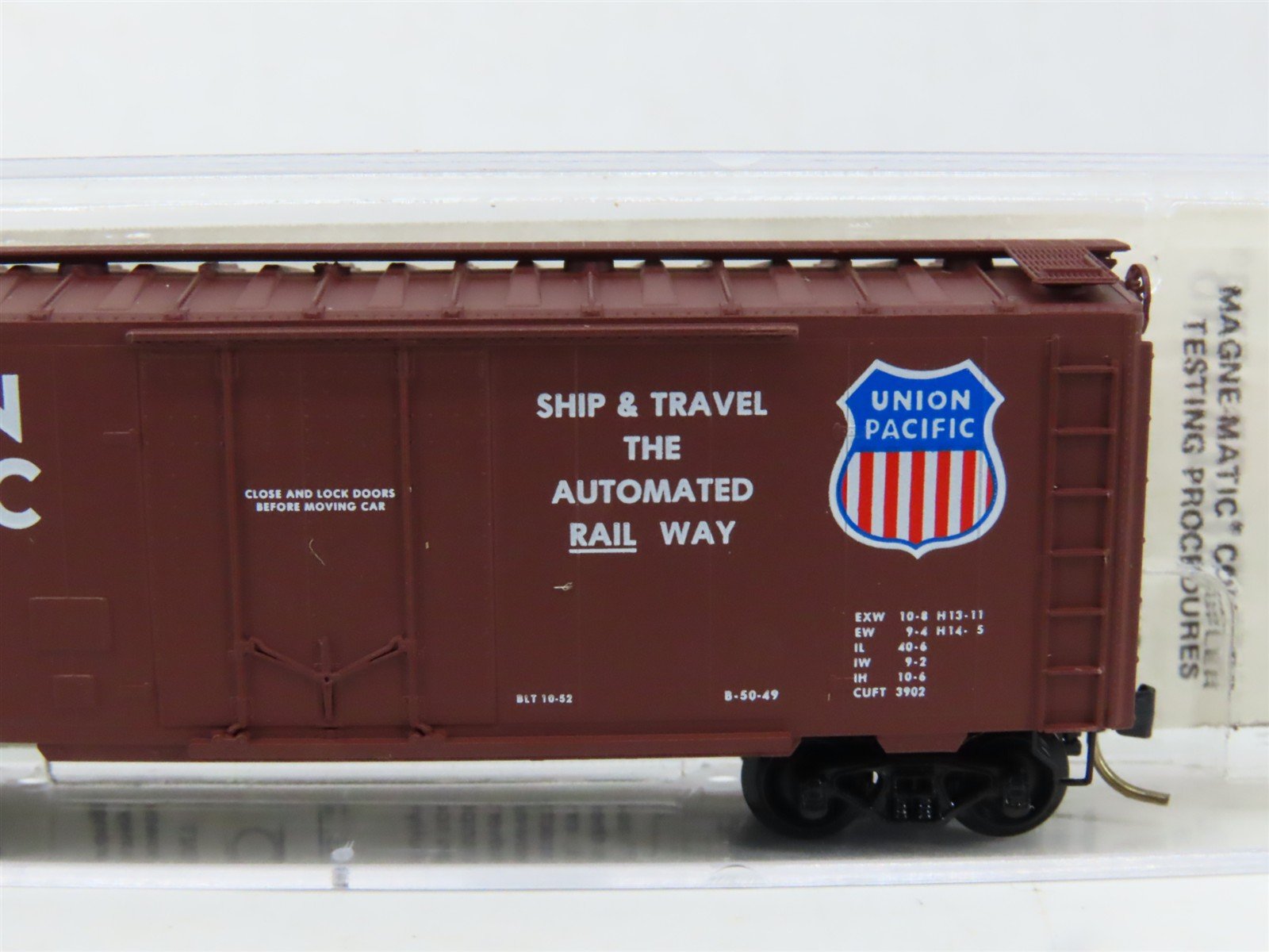 N Kadee Micro-Trains MTL 21140 UP Union Pacific Ship & Travel 40' Boxcar #113596