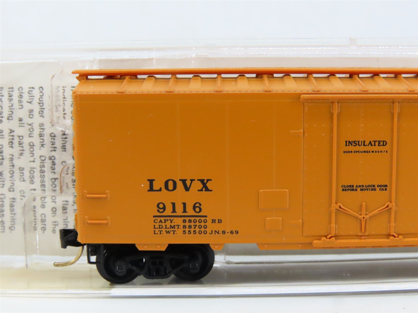 N Scale Micro-Trains MTL 21190 LOVX American Colloid Co. 40' Box Car #9116
