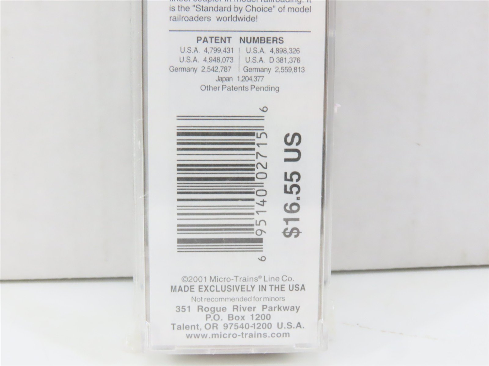 N Scale Micro-Trains MTL 21210 NP Northern Pacific Vista Dome 40' Box Car #98593
