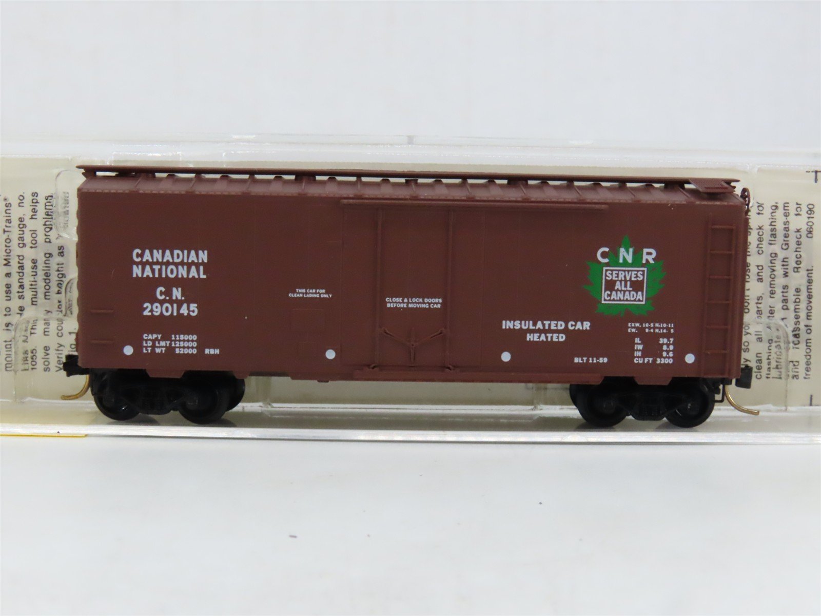 N Micro-Trains MTL 21120 CN Canadian National Maple Leaf 40' Box Car #290145