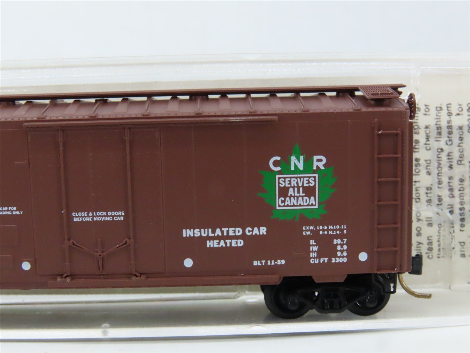 N Micro-Trains MTL 21120 CN Canadian National Maple Leaf 40' Box Car #290145