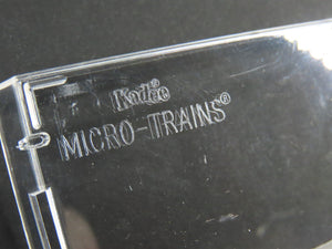 N Micro-Trains MTL 21120 CN Canadian National Maple Leaf 40' Box Car #290145