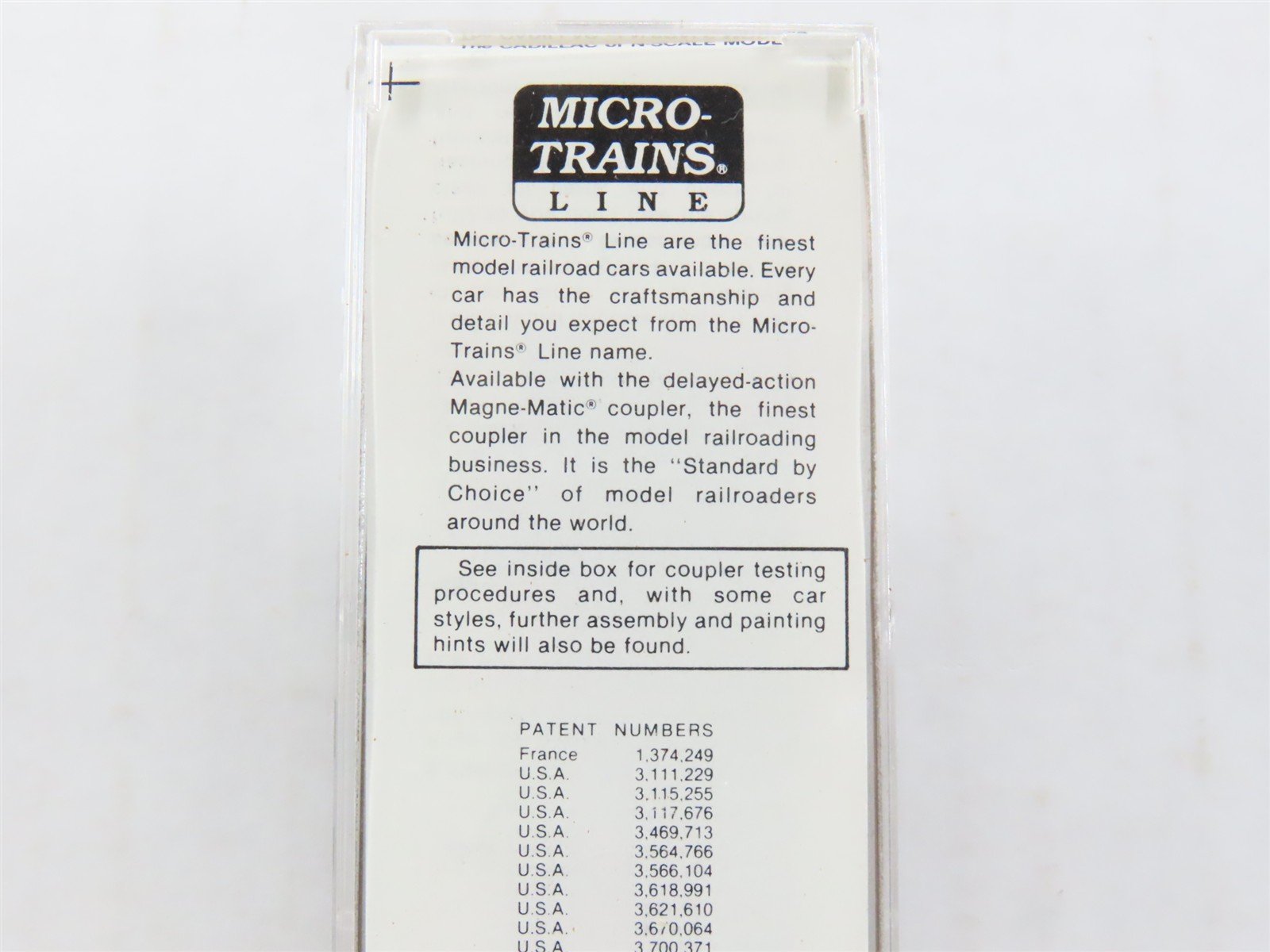 N Micro-Trains MTL 21120 CN Canadian National Maple Leaf 40' Box Car #290145