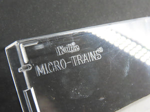 N Micro-Trains MTL 21120 CN Canadian National Maple Leaf 40' Box Car #290145