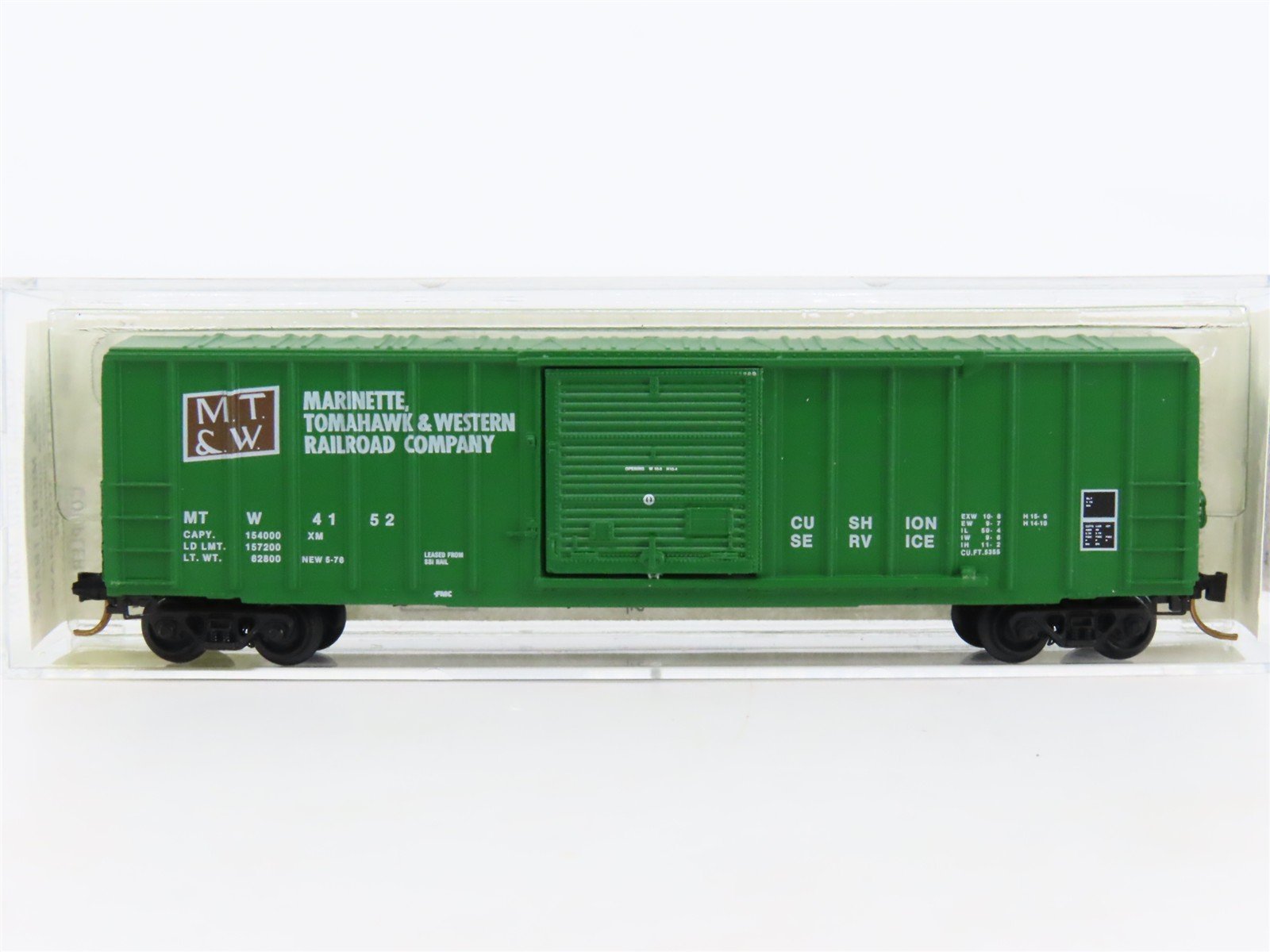 N Kadee Micro-Trains MTL 25050 MTW Marinette Tomahawk & Western 50' Boxcar #4152