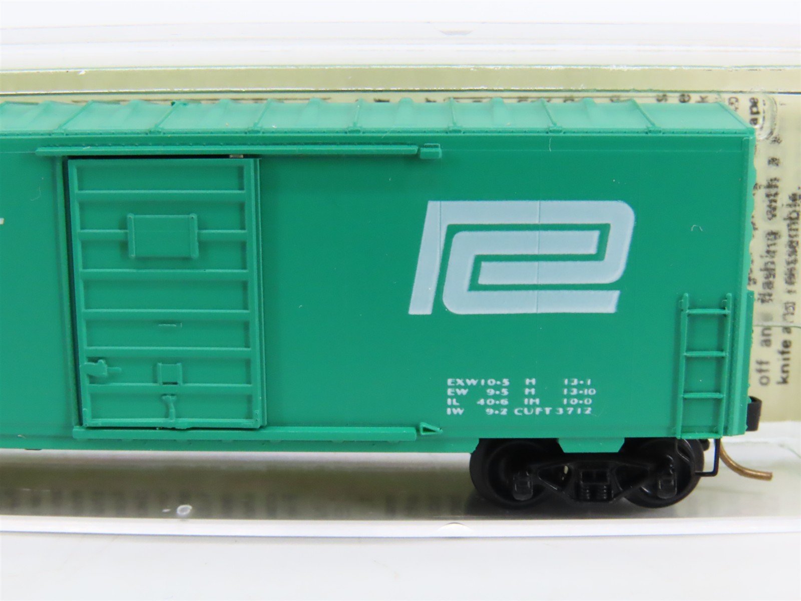 N Scale Kadee Micro-Trains MTL 24050 PC Penn Central 40' Box Car #103800