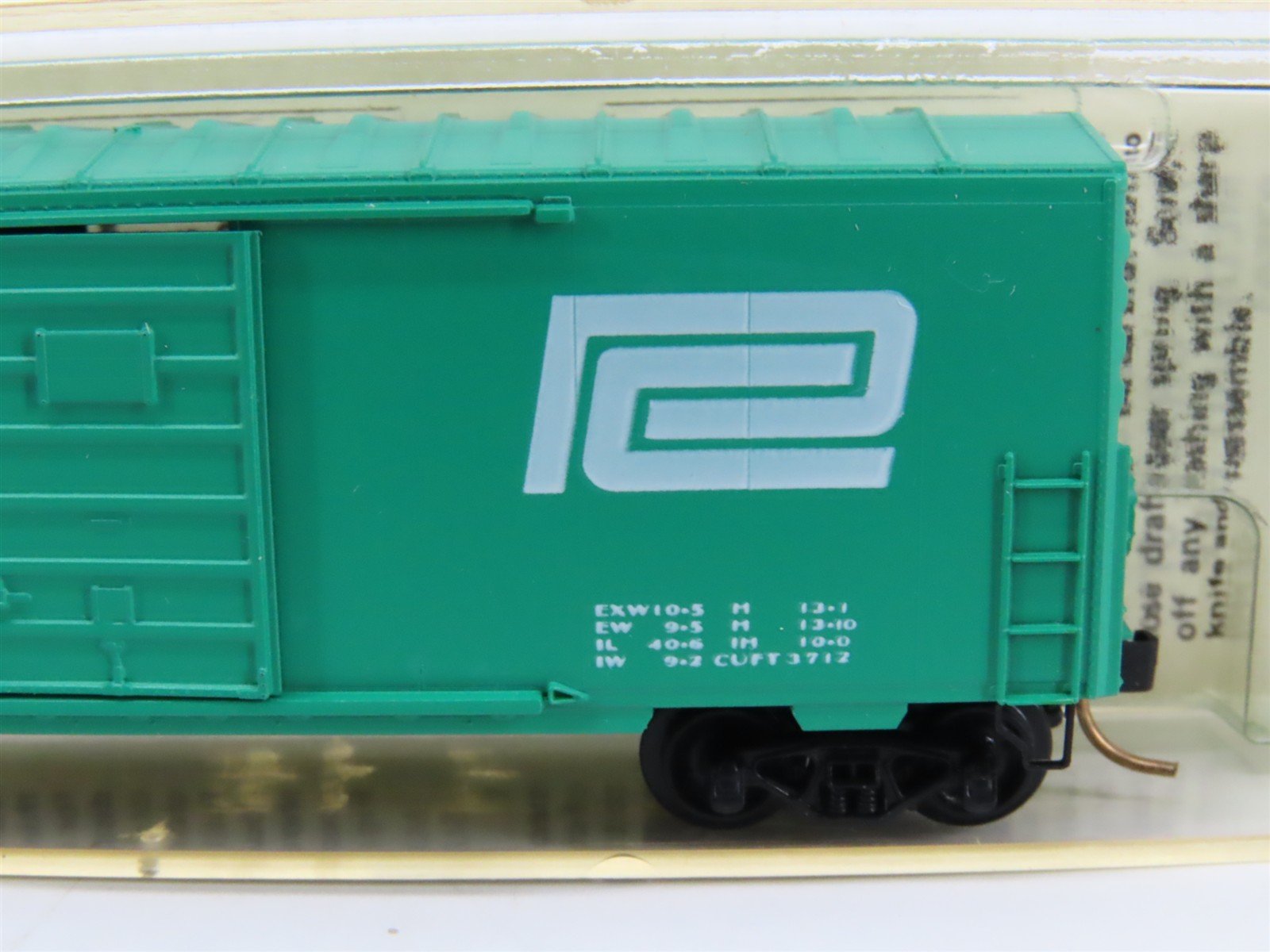 N Scale Kadee Micro-Trains MTL 24050 PC Penn Central 40' Box Car #103800