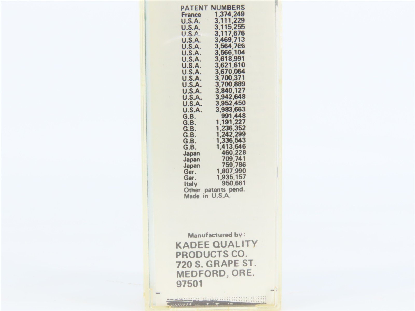 N Scale Kadee Micro-Trains MTL 24050 PC Penn Central 40' Box Car #103800