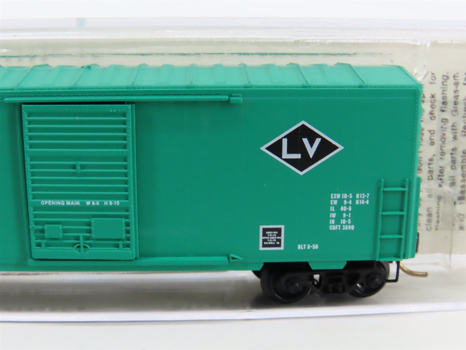N Scale Micro-Trains MTL 24020 LV Lehigh Valley 40' Single Door Box Car #66205