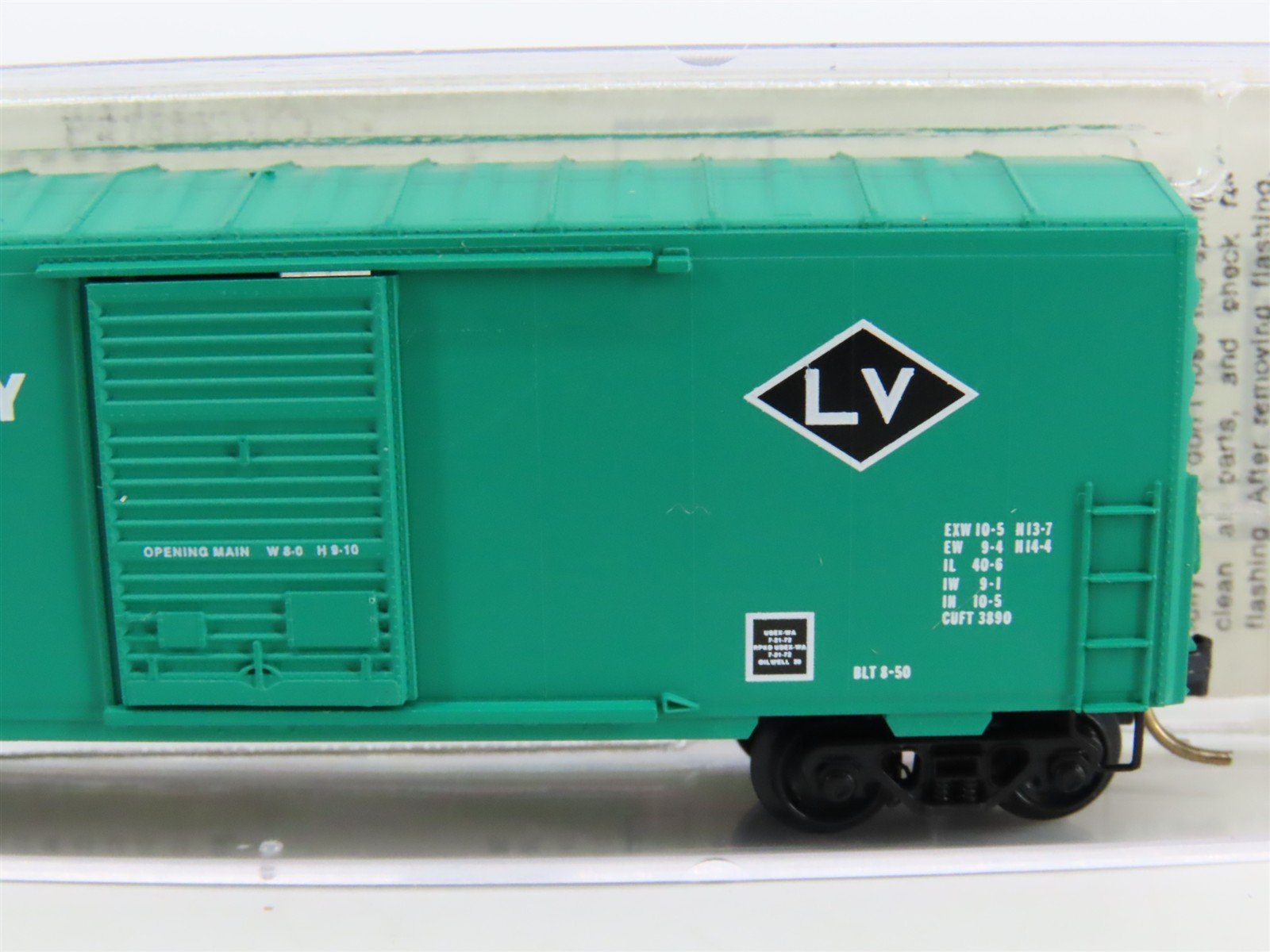 N Scale Micro-Trains MTL 24020 LV Lehigh Valley 40' Single Door Box Car #66205