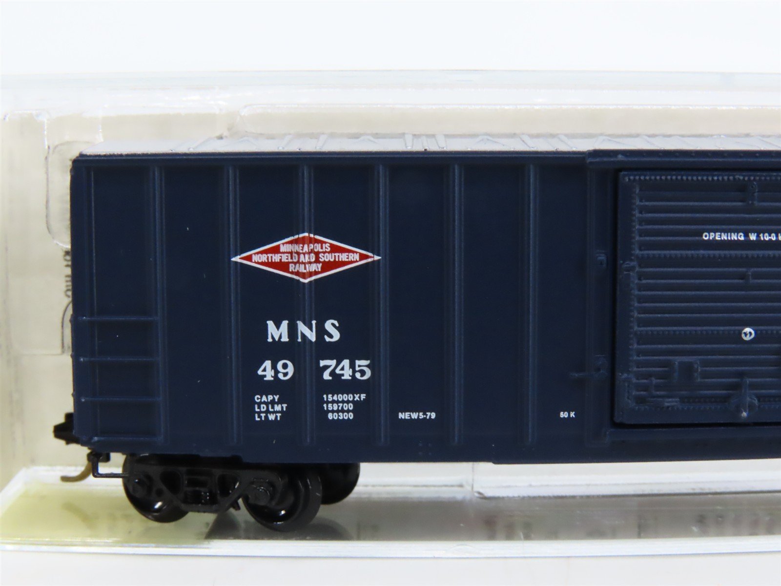N Kadee Micro-Trains MTL 25410 MNS Minneapolis Northfield & Southern 50' Boxcar