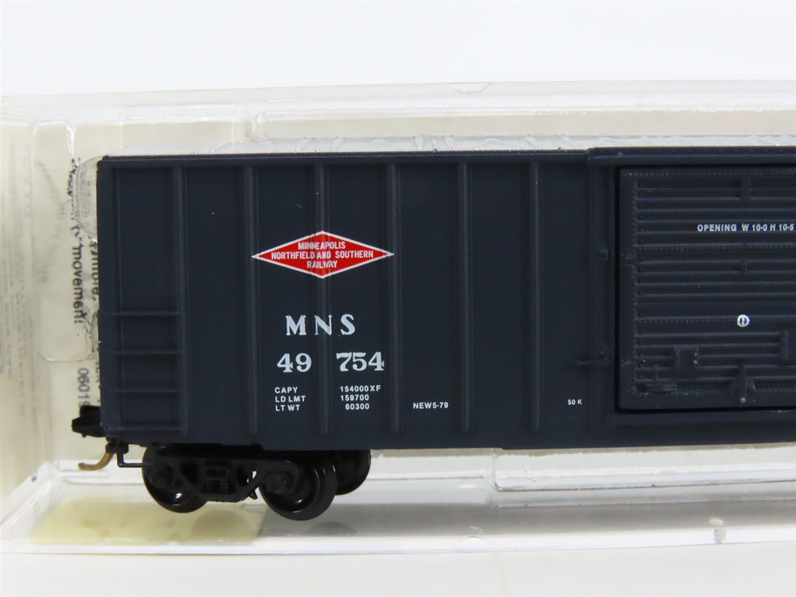 N Micro-Trains MTL 25410 MNS Minneapolis Northfield & Southern 50' Boxcar #49754
