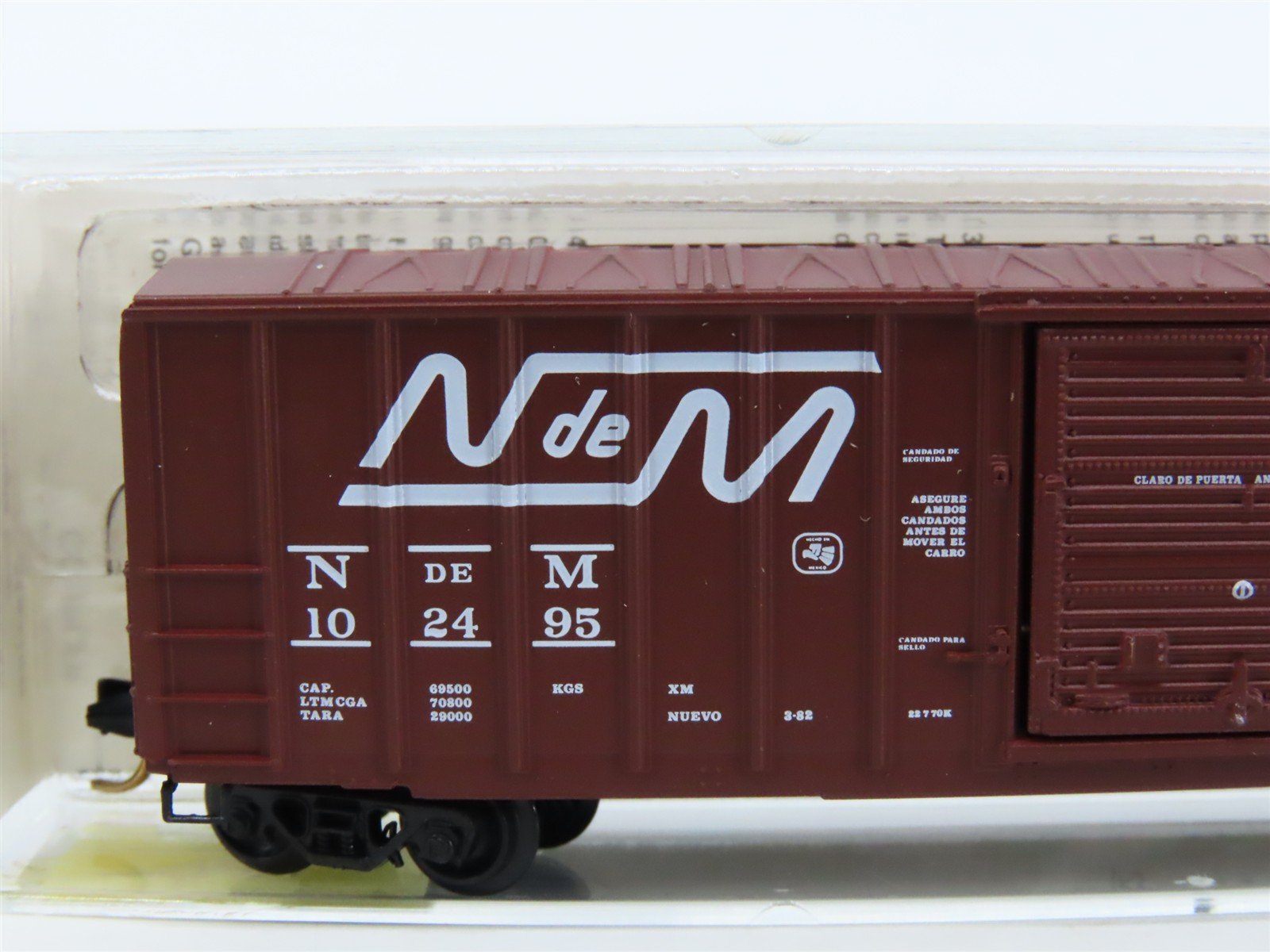 N Scale Kadee Micro-Trains MTL 25320 NdeM National de Mexico 50' Box Car #102495