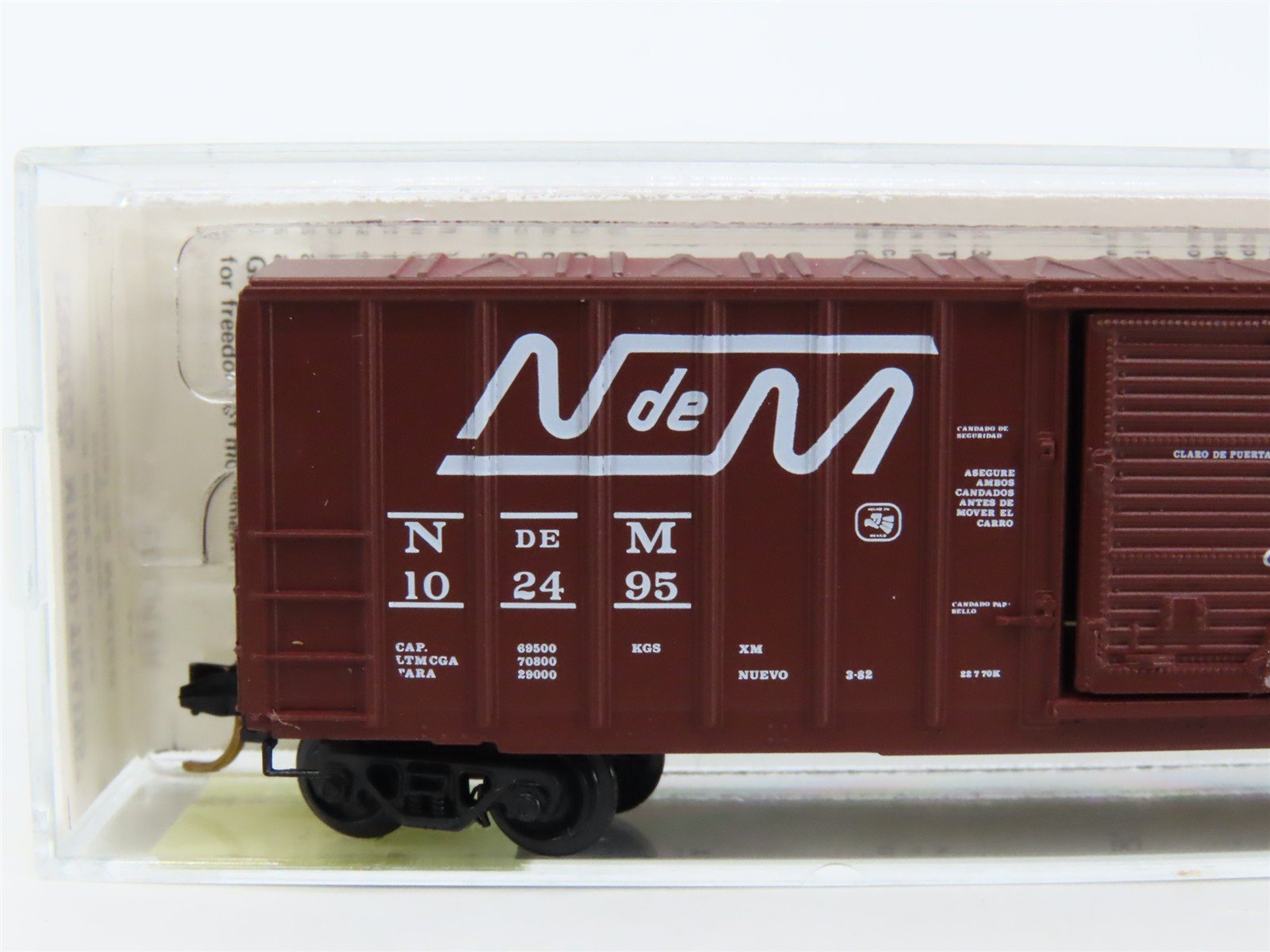 N Scale Kadee Micro-Trains MTL 25320 NdeM National de Mexico 50' Box Car #102495