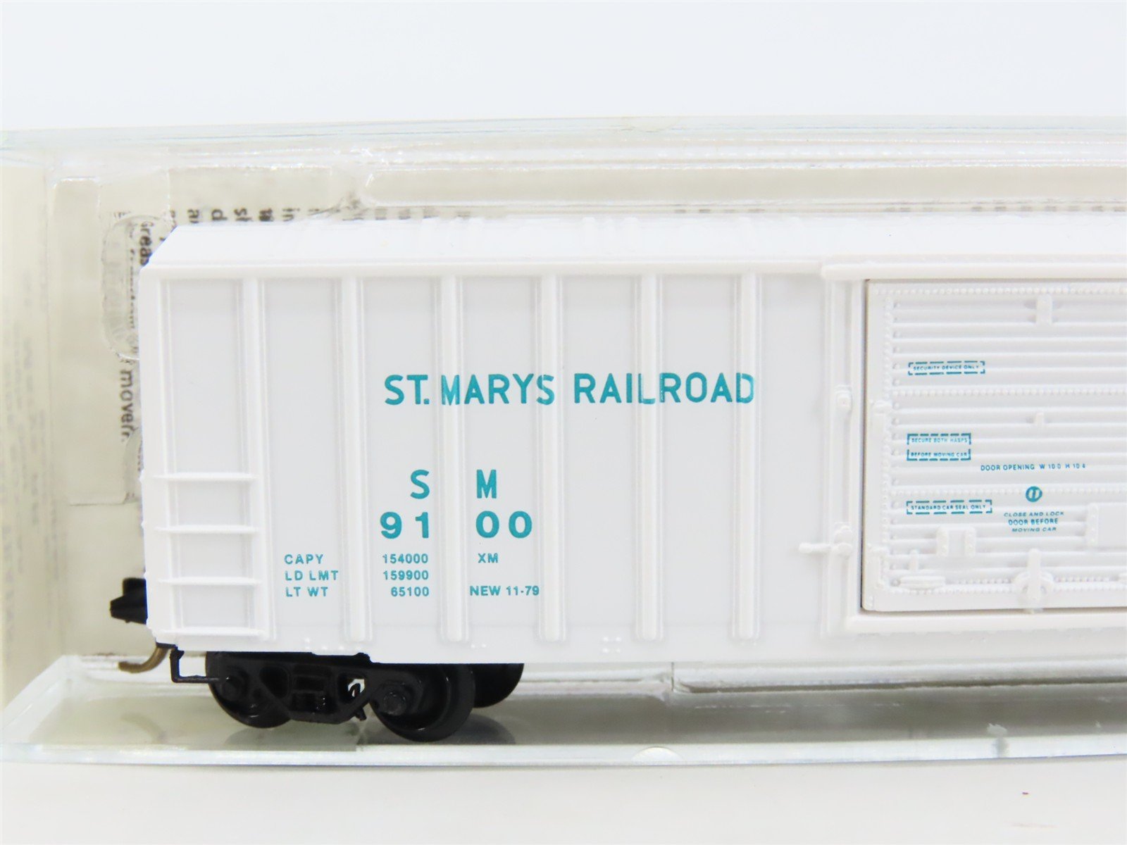 N Scale Kadee Micro-Trains MTL 25300 SM St. Marys 50' Rib Side Box Car #9100