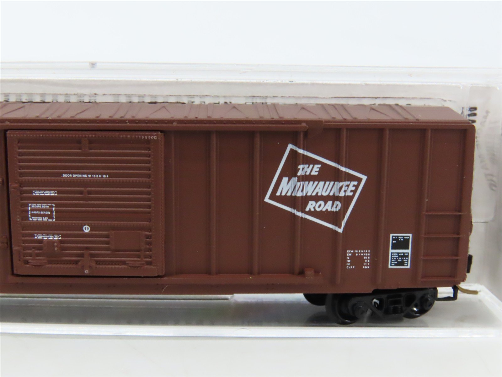 N Scale Micro-Trains MTL 25310 MILW Milwaukee Road 50' Rib Side Box Car #50851