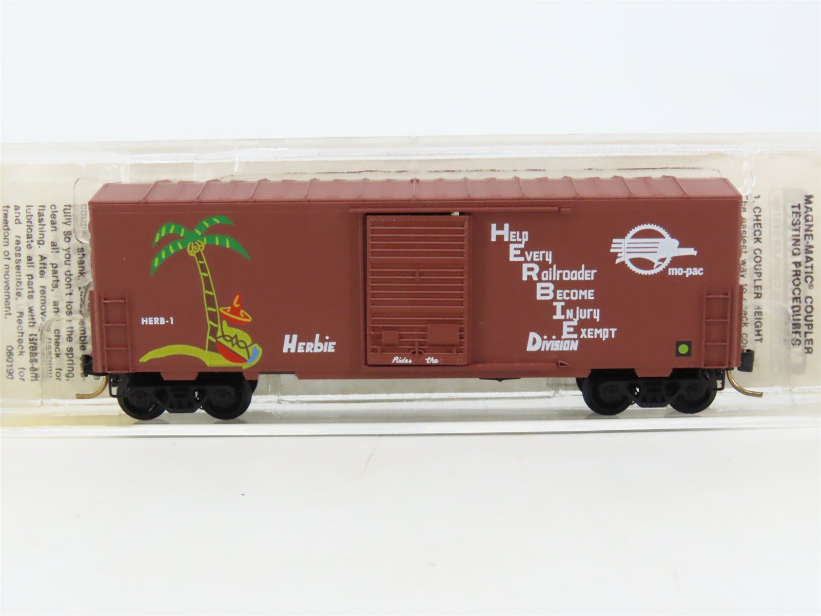 N Scale Micro-Trains MTL 24220 MP Missouri Pacific "Herbie" 40' Box Car #Herb-1