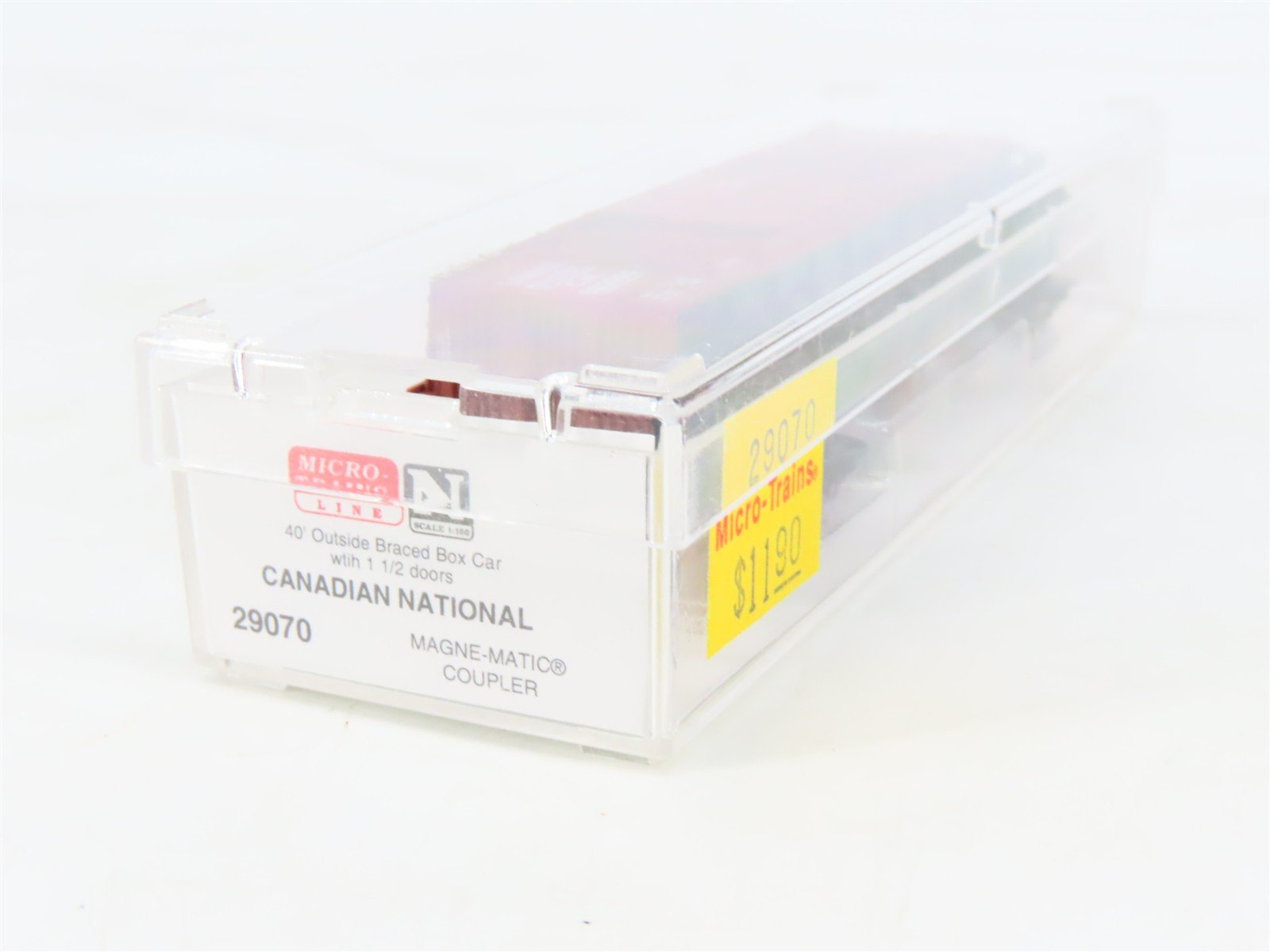 N Micro-Trains MTL 29070 CN Canadian National 40' Automobile Box Car #582596