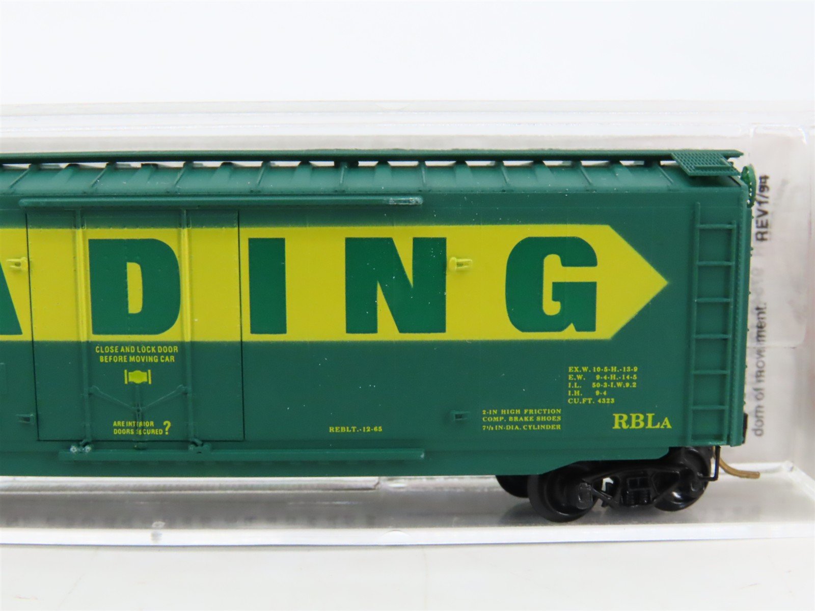 N Scale Micro-Trains MTL 32320 RDG Reading 50' Plug Door Box Car #17059