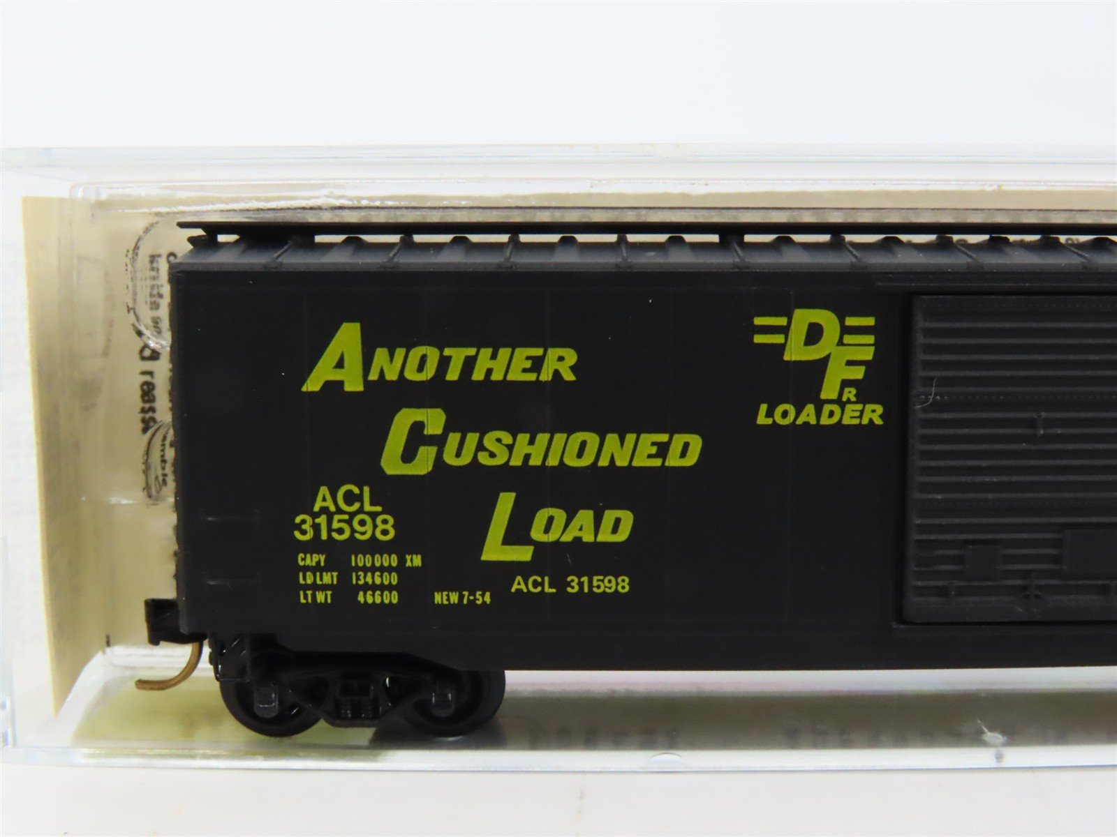 N Scale Kadee Micro-Trains MTL 31100 ACL Atlantic Coast Line 50' Box Car #31598