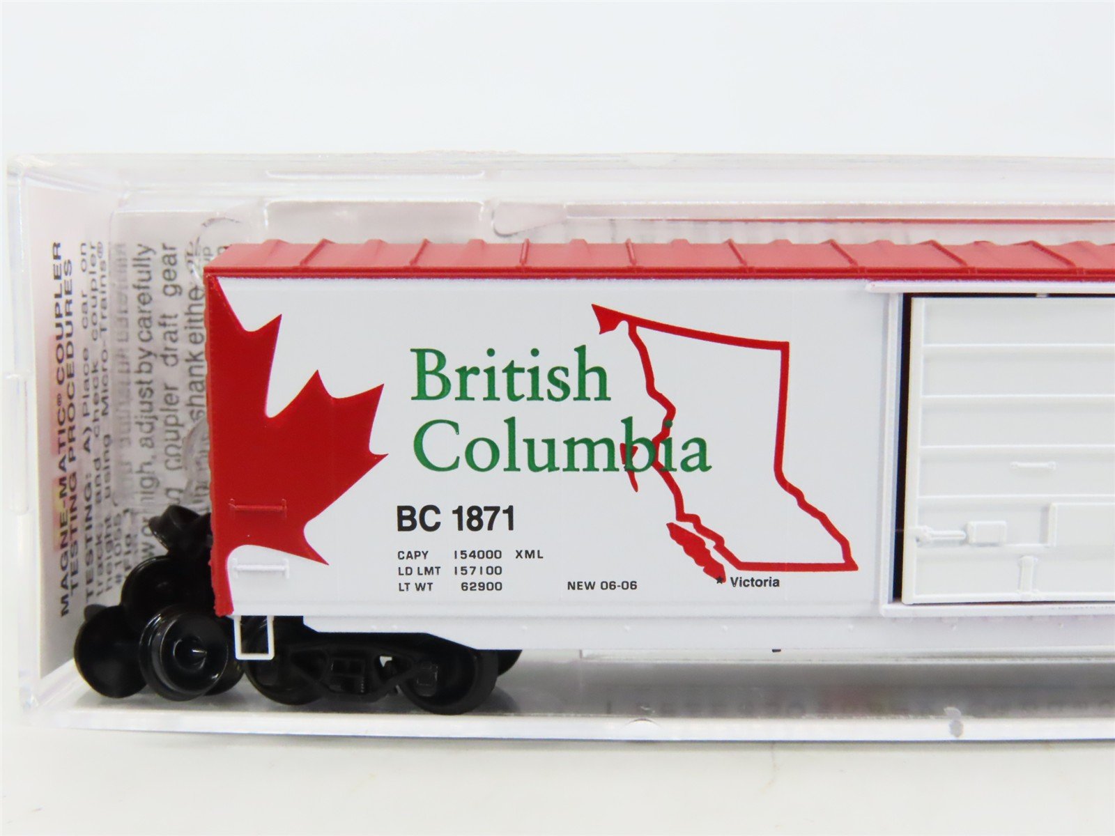 N Micro-Trains MTL 07700151 BC British Columbia Provincial 50' Box Car #1871