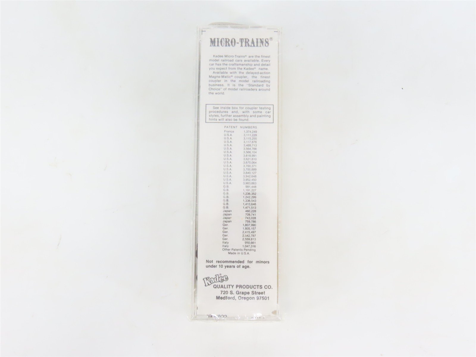 N Scale Kadee Micro-Trains MTL 27180 CP Rail 50' Plug Door Box Car #166049