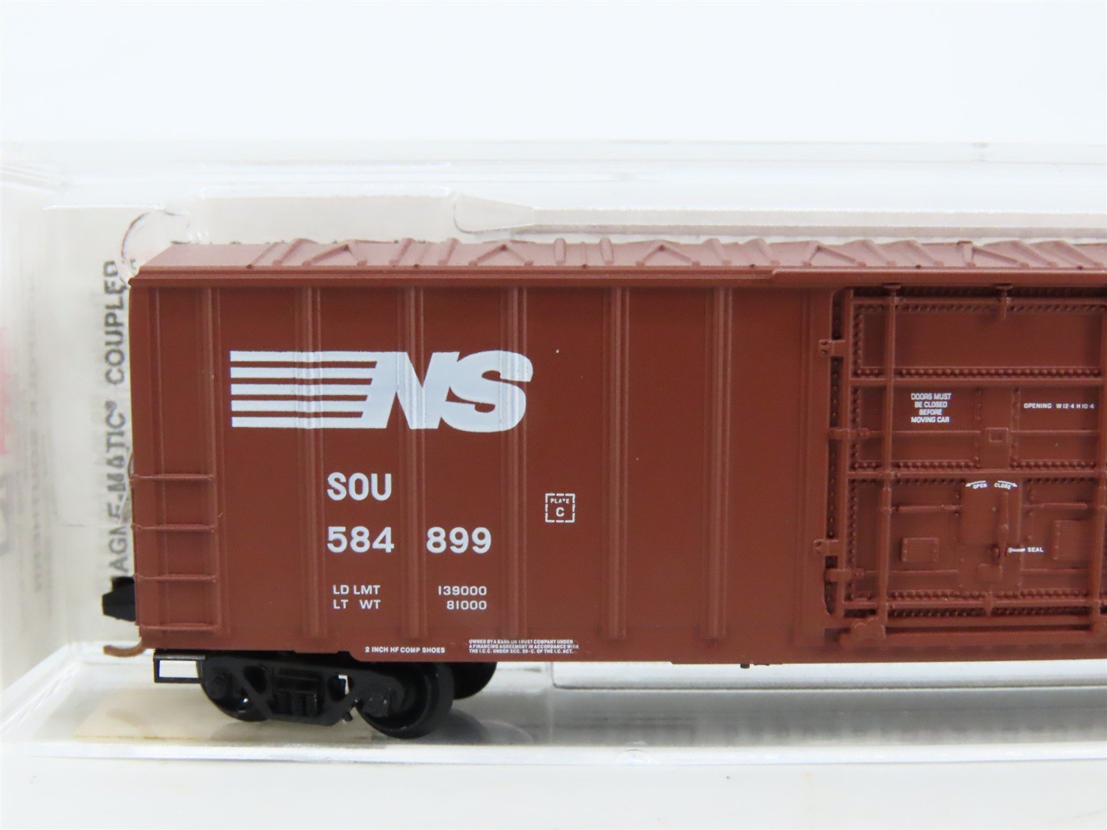 N Scale Micro-Trains MTL 27230 SOU NS Norfolk Southern 50' Box Car #584899