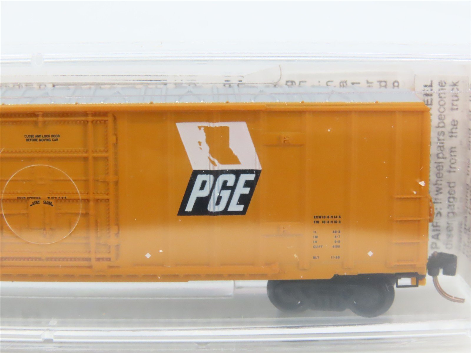 N Scale Micro-Trains MTL 27280 PGE Pacific Great Eastern 50' Box Car #8027