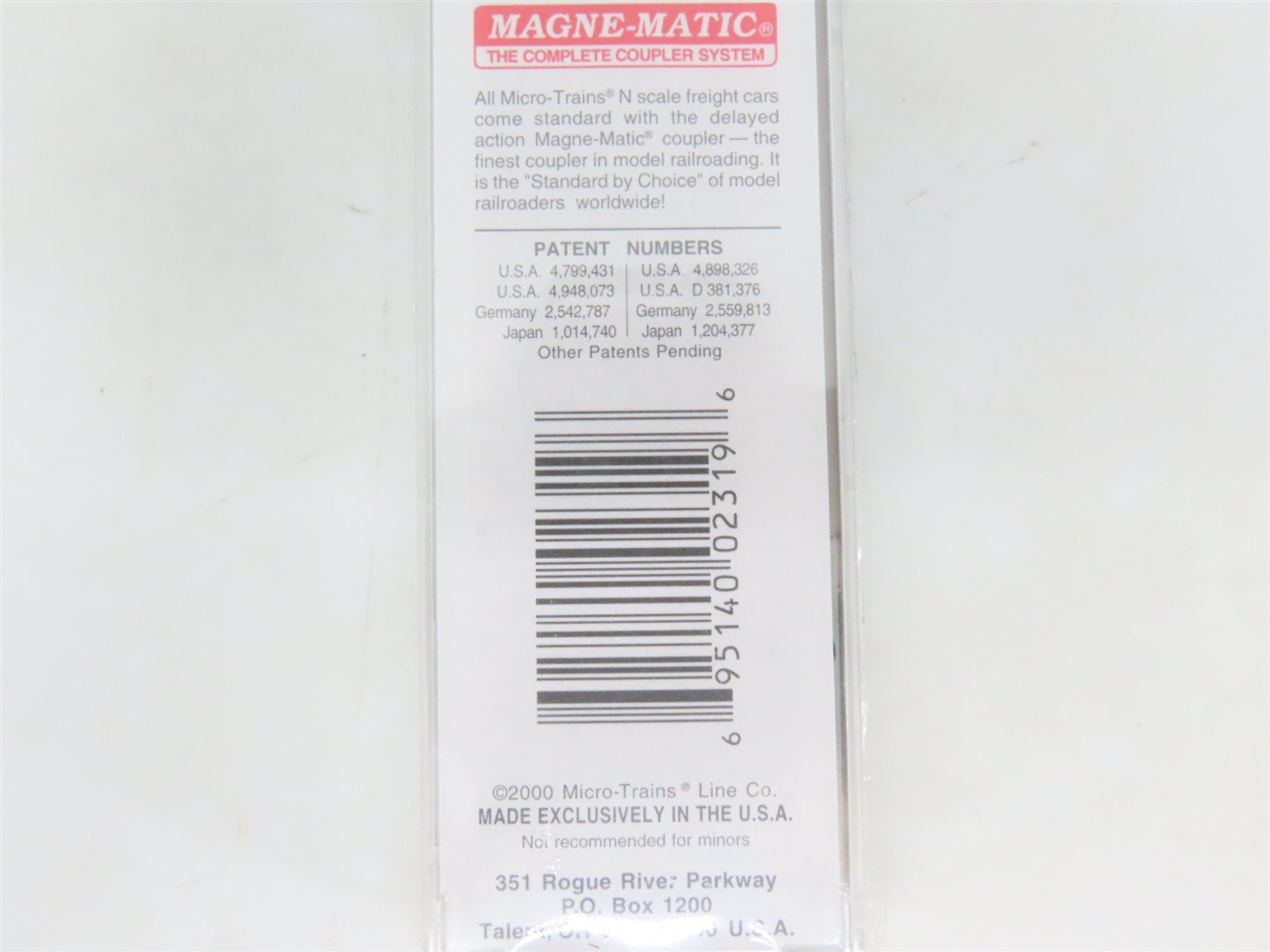 N Scale Micro-Trains MTL 27280 PGE Pacific Great Eastern 50' Box Car #8027