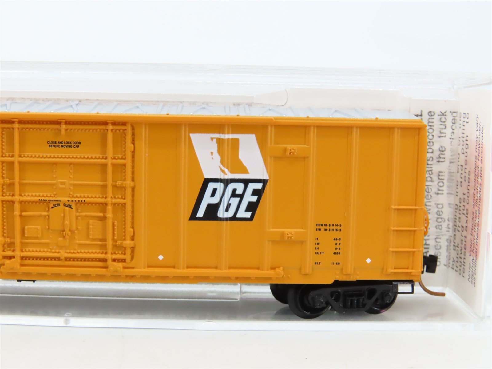 N Scale Micro-Trains MTL 27280 PGE Pacific Great Eastern 50' Box Car #8027
