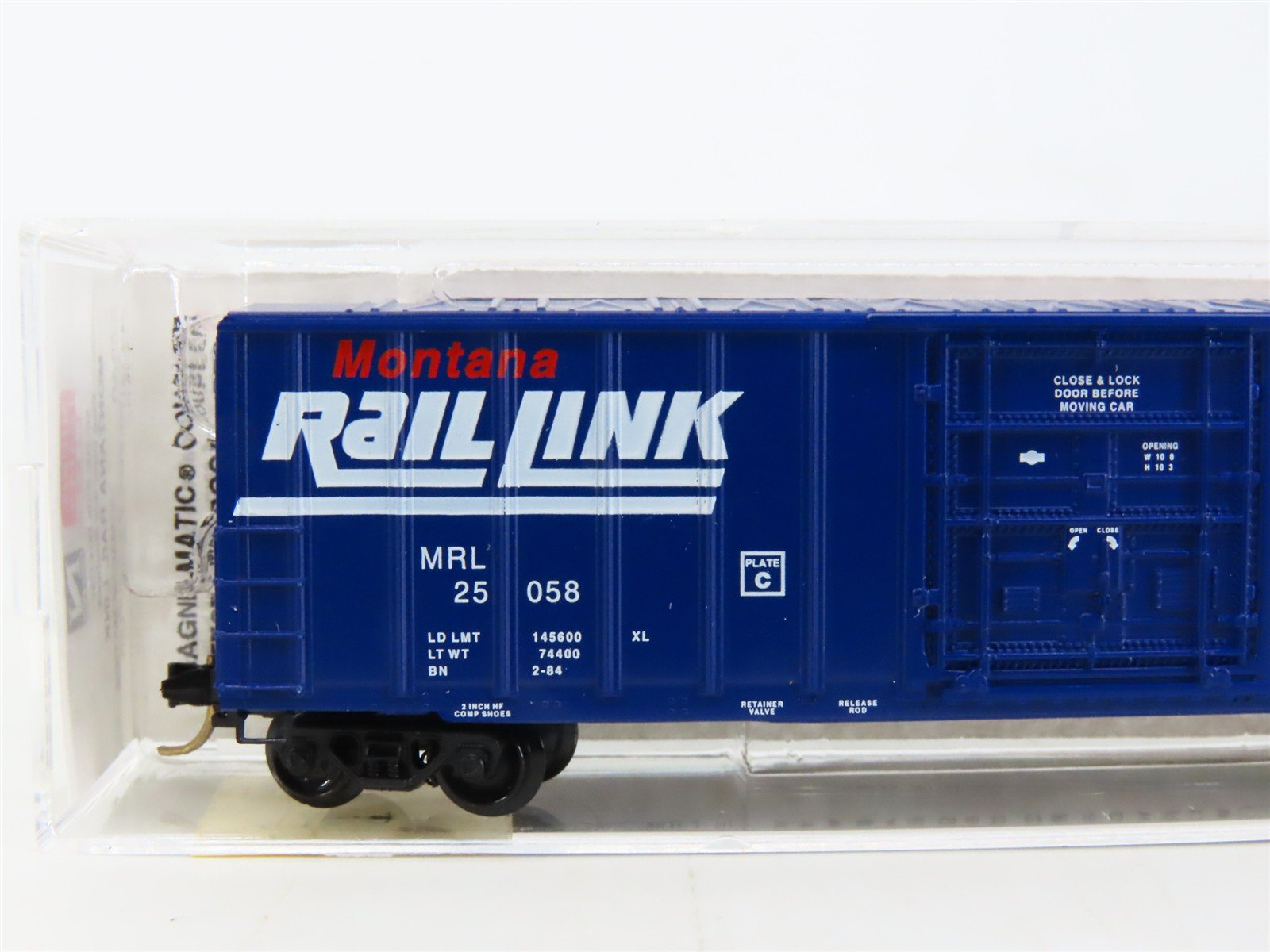 N Scale Micro-Trains MTL 27240 MRL Montana Rail Link 50' Plug Door Boxcar #25058