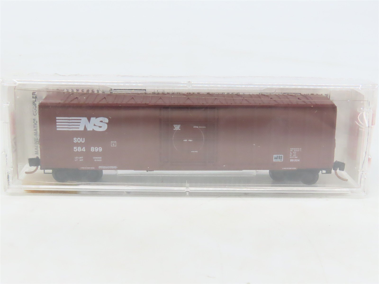 N Micro-Trains MTL 27230 SOU NS Norfolk Southern 50' Plug Door Box Car #584899