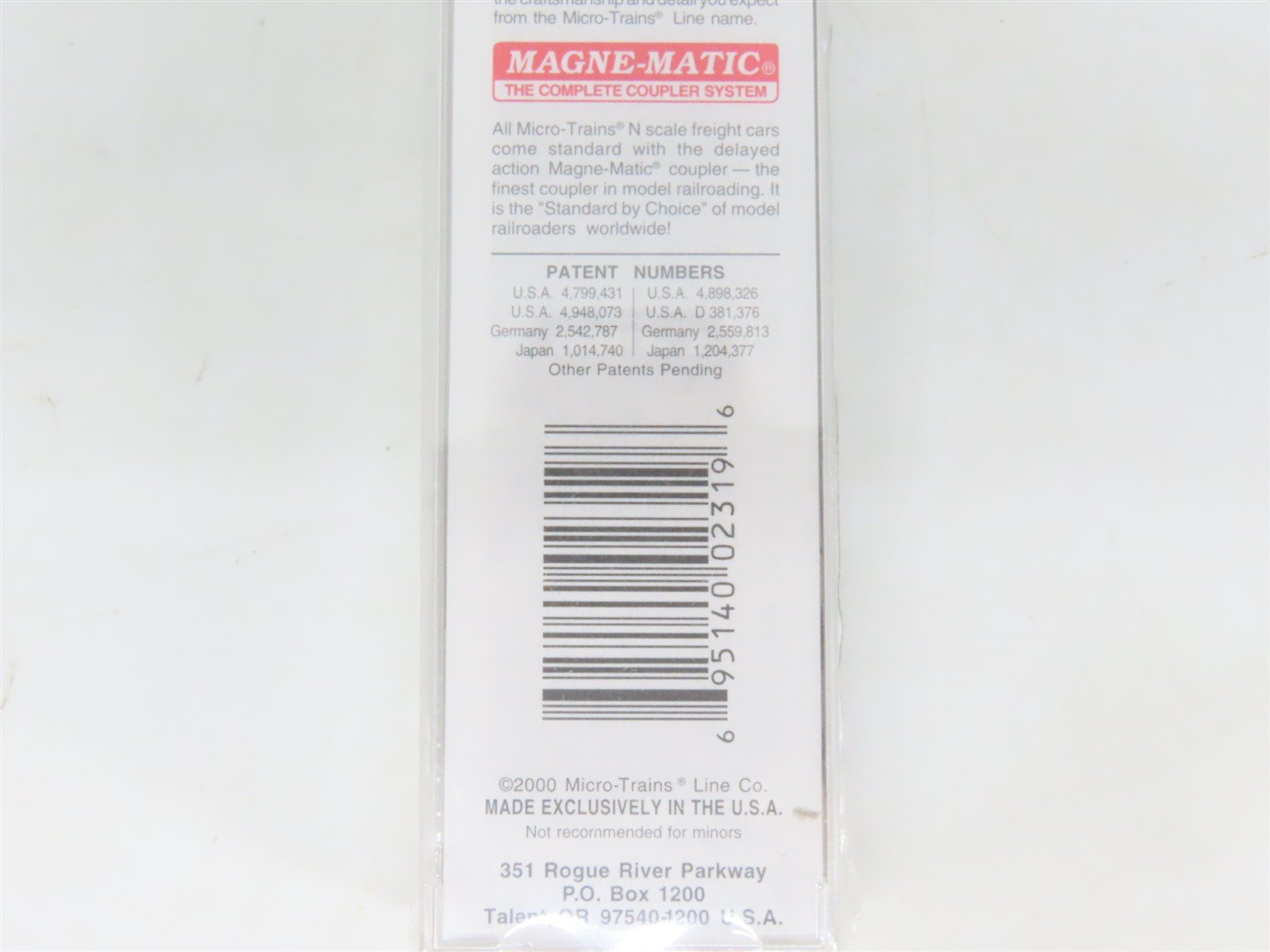 N Scale Micro-Trains MTL 27280 PGE Pacific Great Eastern 50' Box Car #8027