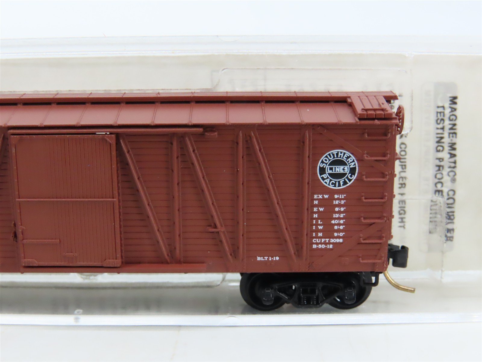 N Scale Micro-Trains MTL 28030 SP Southern Pacific 40' Single Door Boxcar #26360