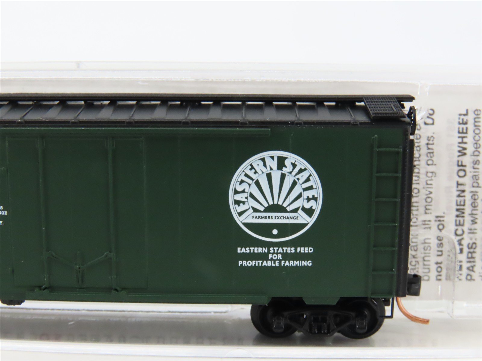 N Micro-Trains MTL 21420 ERDX Eastern States Farmers Exchange 40' Box Car #10060